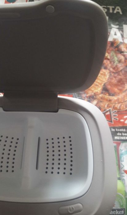 Sterilizator pentru curatat proteze auditive