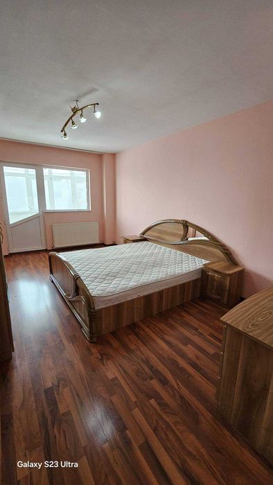 Apartament 2 camere decomandat in Onesti, zona de sus.