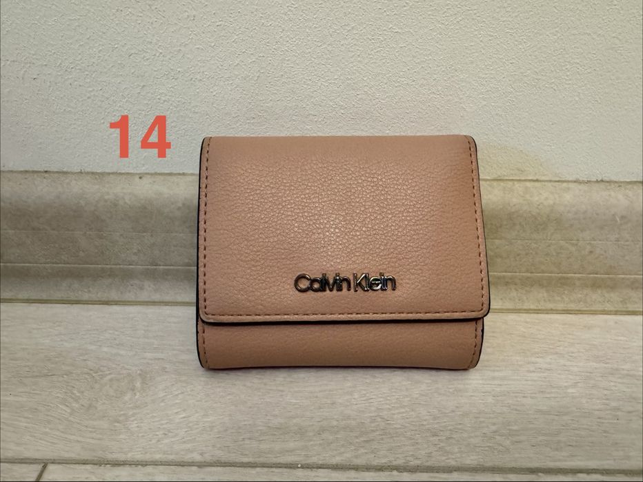 Аксесоари - чанти, раници, портфейли