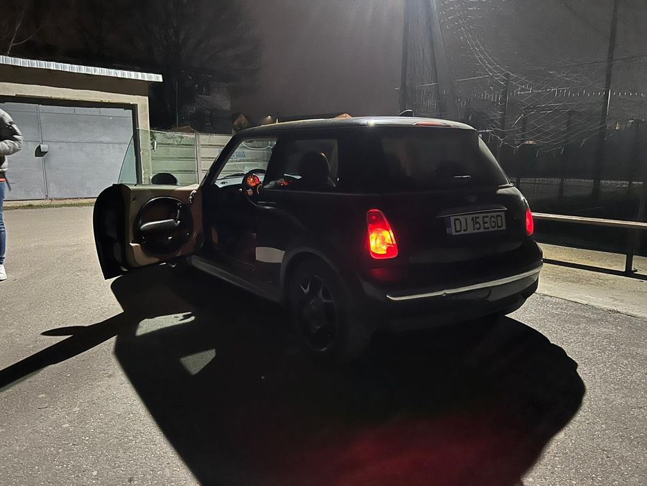 Vând mini cooper 1.6 diesel 2006