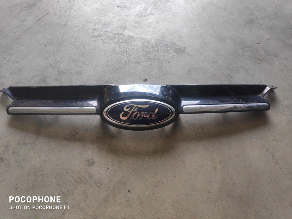 Маска - решетка Ford Focus / Форд Фокус 2013г.