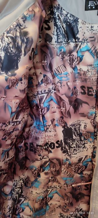 Пуховик зимний, красивого сиреневато-серого цвета. Размер 48-50