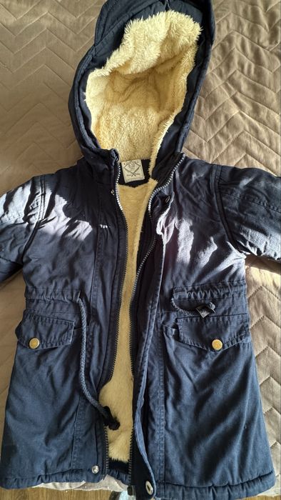 Зимняя куртка на 5-6 лет