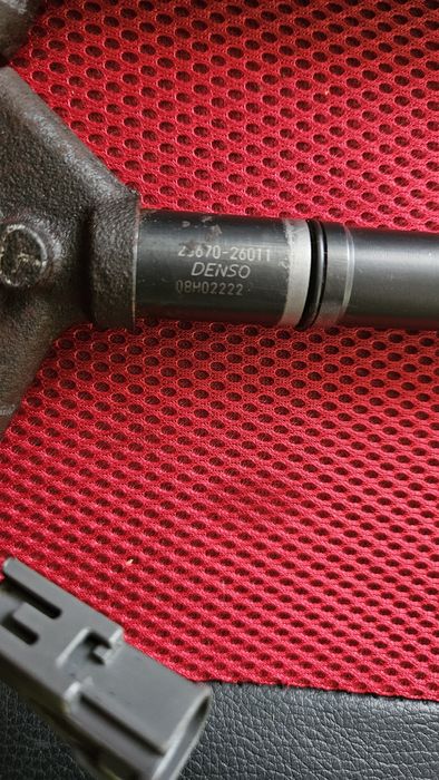 Injectoare Toyota Rav 4 2.2 177cp