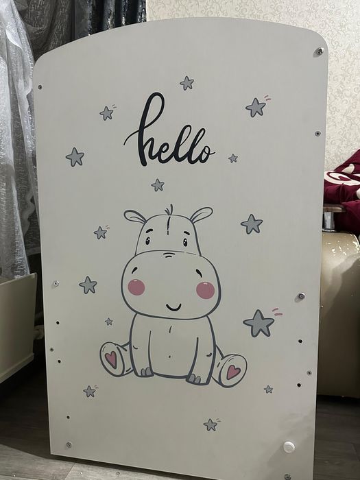 Продам манеж новый