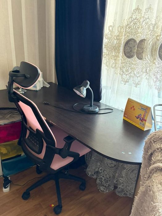 Компьютерный стол продаю