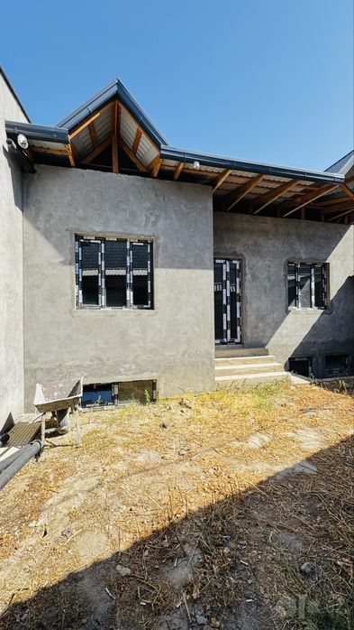 Ешленинчи туробобод битонкадан 3 км 1,9 сотих 4 хона