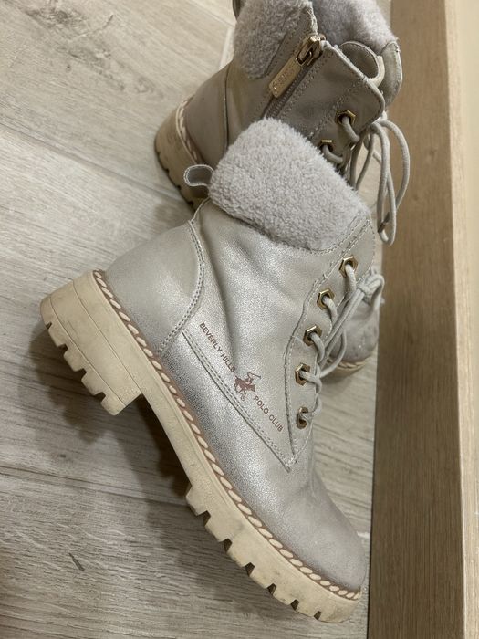 34 златисти боти