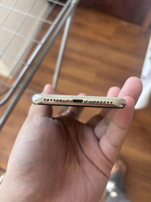 Iphone X в идеальном состояний