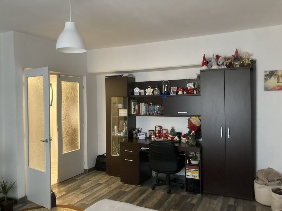 Inchiriez Apartament 1 camera Nicolina