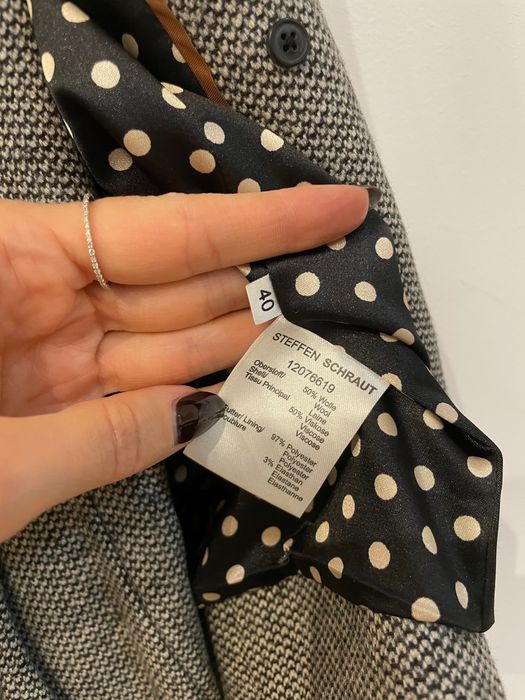 Costum dama vesta + fusta scurta, 50% lână mărime 40