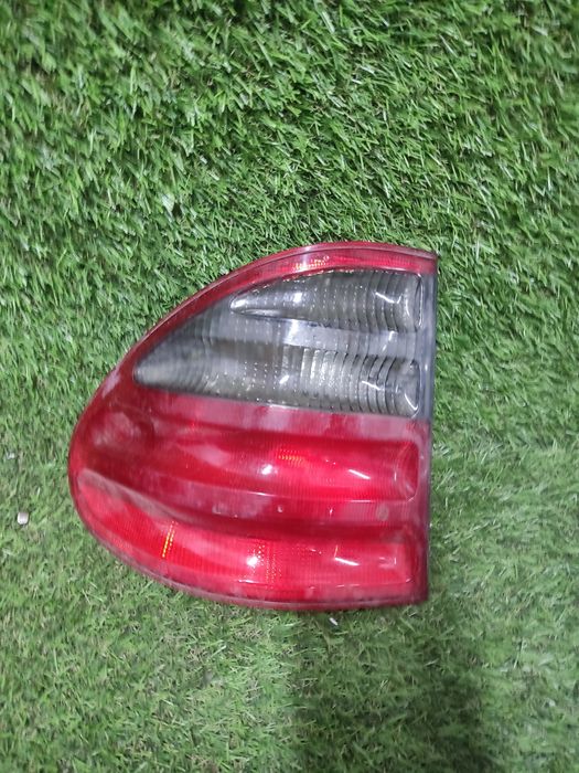 Фонарь Mercedes Benz e210