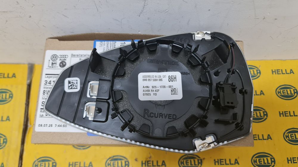 Sticla oglinda dreapta heliomata Audi A4 A5 B9 8W 8W0857536H