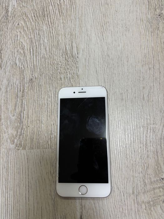 Продавам iphone 6s