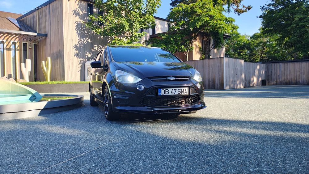 Ford S-Max ST Titanium