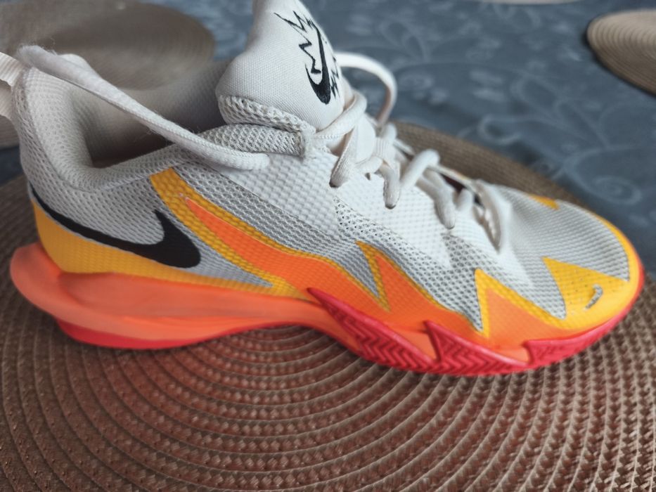 Маратонки Nike 36 номер