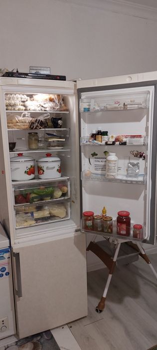 Холодильник Whirlpool