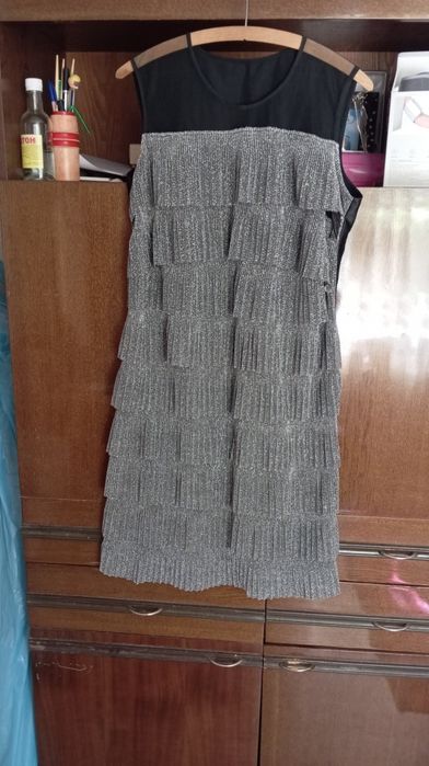 Платье нарядное коктейльное