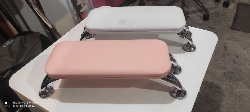 Поставка за маникюр