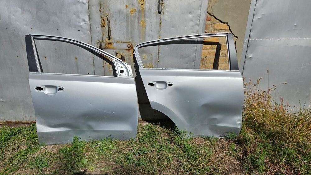 Продам две двери