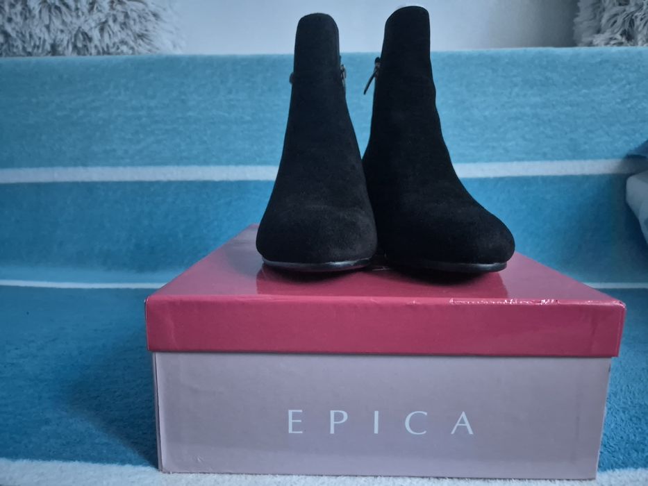 Ghete Epica marime 37