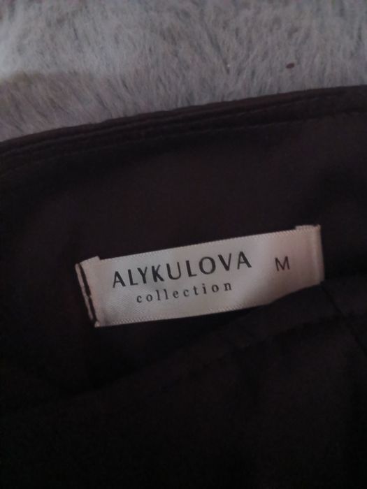 Продам платье праздничное