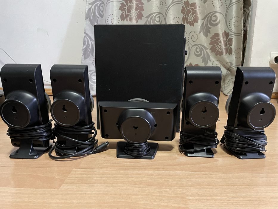 Sistem Audio 5.1 Creative T6060 – Sunet Puternic, Bass Profund