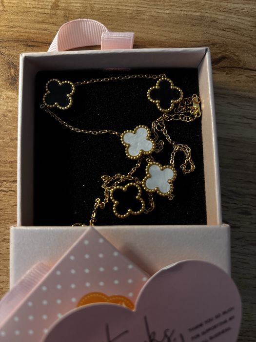 Елегантно колие ново