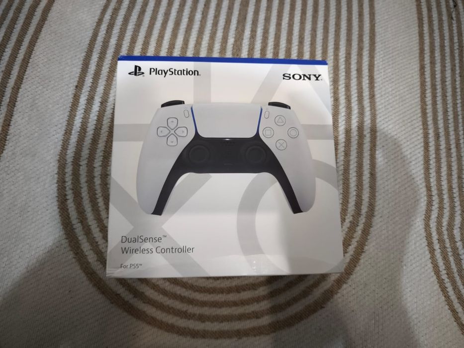 Беспроводной геймпад для PS4 в корпусе PS5