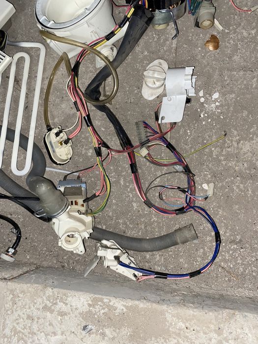 Запчасти от посудомоечной машины