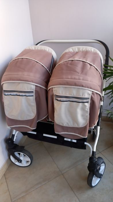Бебешка количка за близнаци