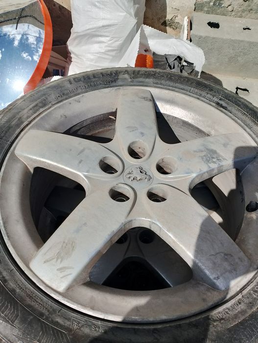 Лети джанти 17с гуми215/55/17 за пежо