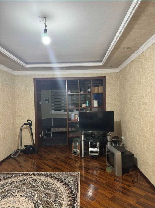 Мархабо худудида жойлашган 3 хонали квартира арзон нархда сотувда