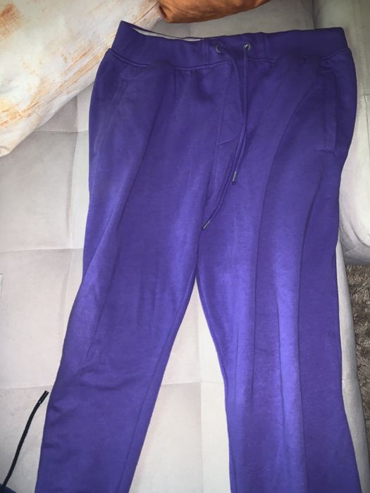 Лилав компелкт от 2 части и сиво долинище