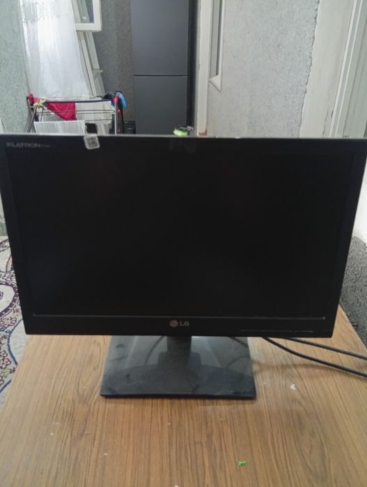 Монитор LG FLATRON 19inch
