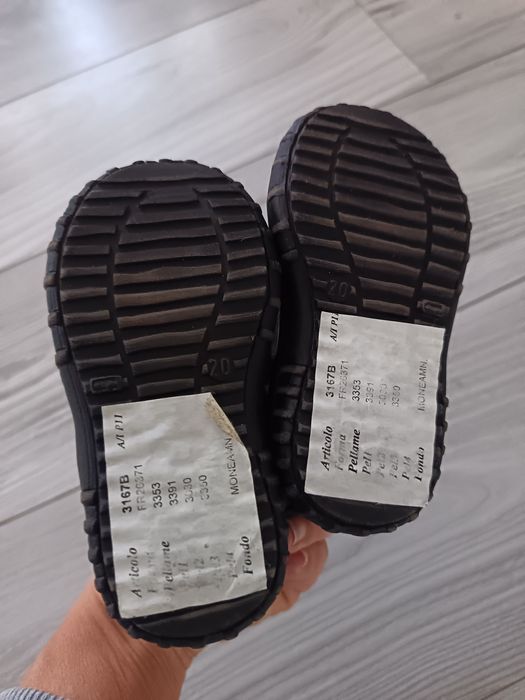 Bocanci piele copii nr. 20 noi