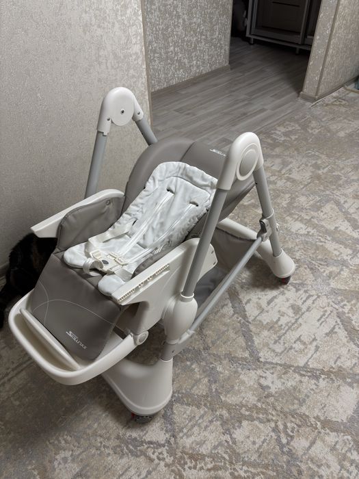 Продам стульчик для кормления