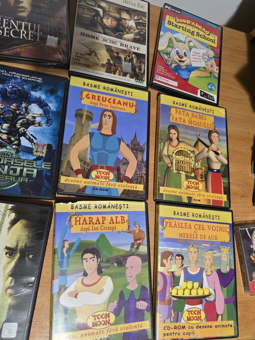 50 DVD-uri cu filme și desene animate românești basme
