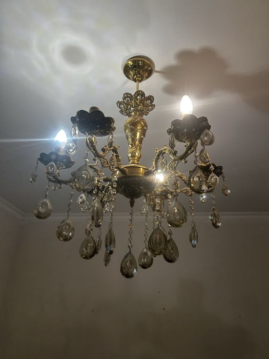 Люстры для спальни