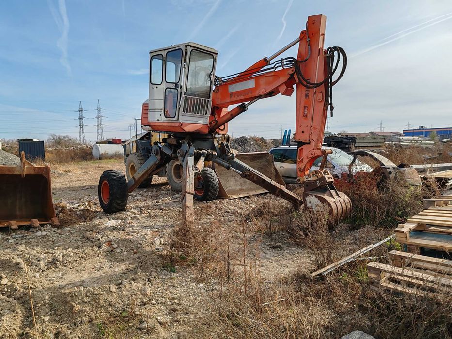 Inchiriez utilaje constructii