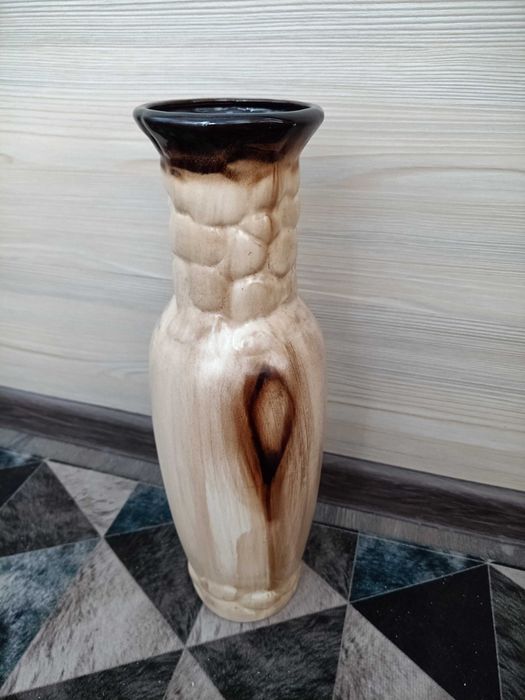 Продам новые вазы