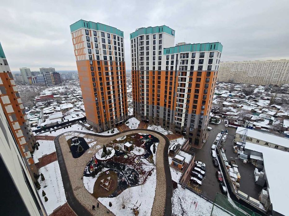 Продам 1 ком квартиру Варламова 27В