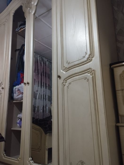 Спальный гарнитур