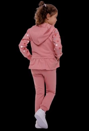 Детски екипи Севтекс 134 см. Обща цена 40€