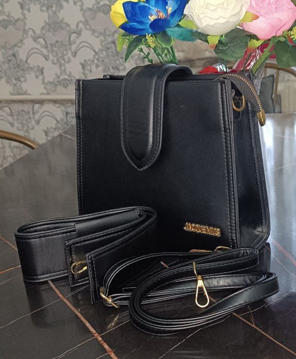 Ayollar sumkasi sifatli