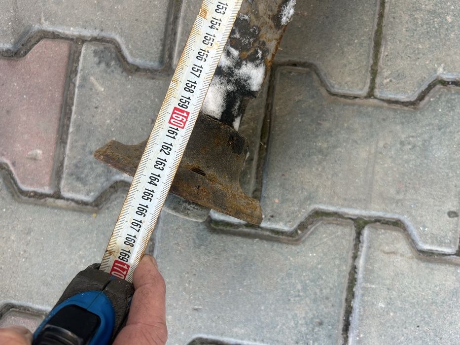 Ось на легковой прицеп