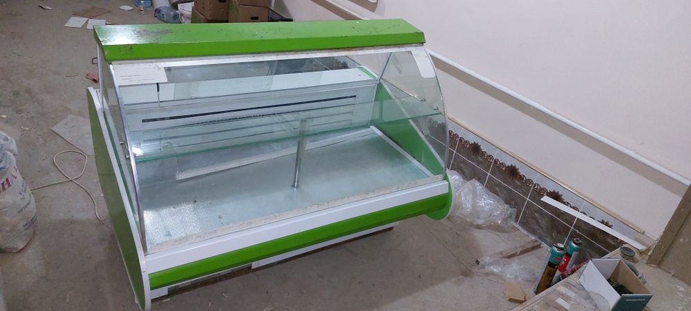 Халоделник витрина