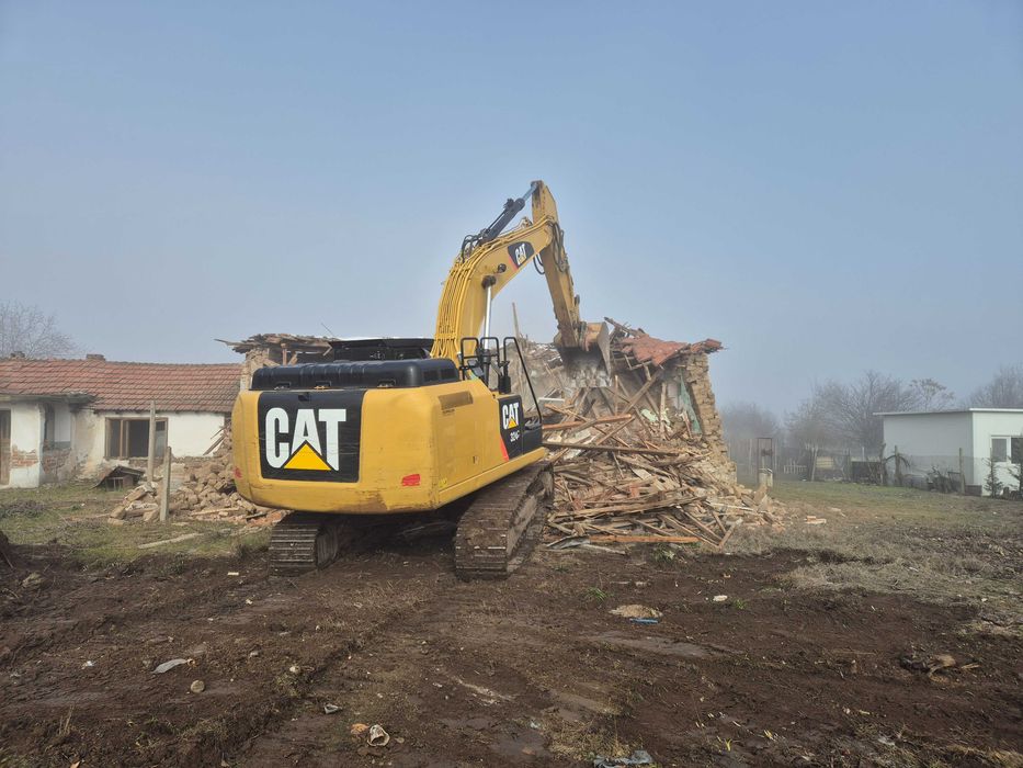 Багер под наем Сливен | CAT,Hyundai | Самосвали | Manitou | Водоноска