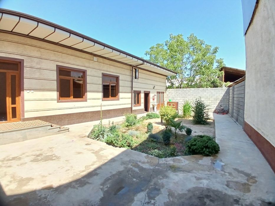 Хортумда Ховли уй сотилади