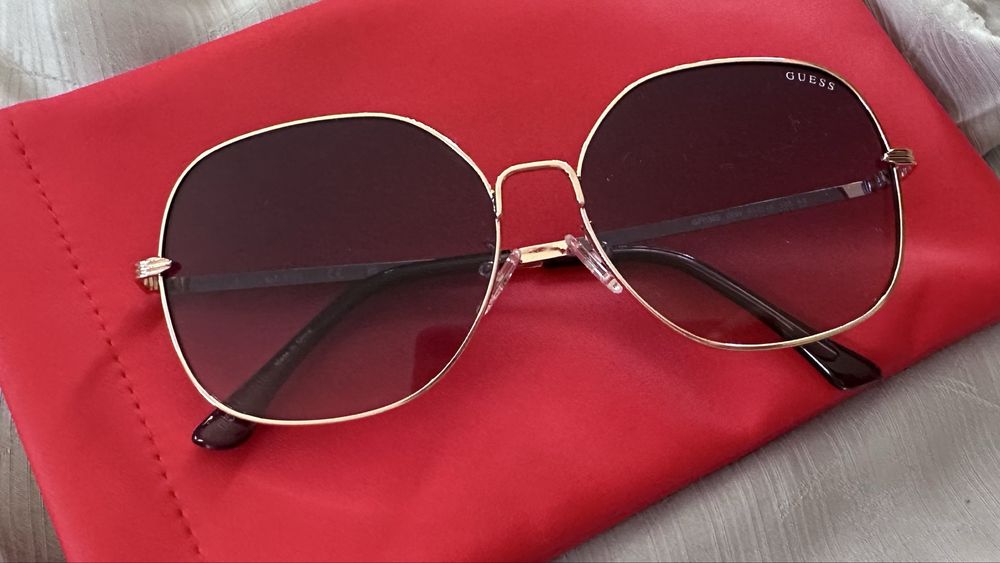 Дамски слънчеви очила GUESS